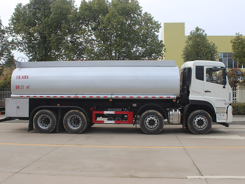 東風(fēng)天龍21立方SCS5311GPGDFH6普通液體運(yùn)輸車(chē)