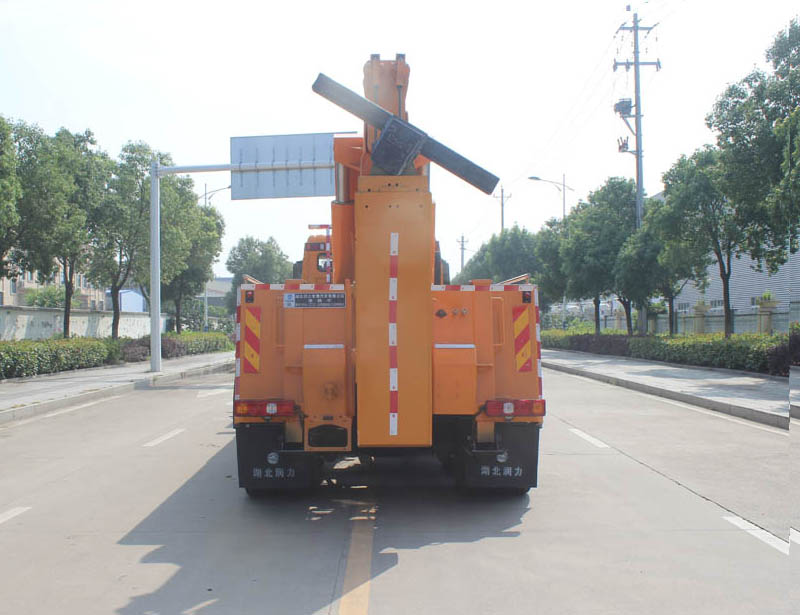 潤(rùn)知星牌SCS5532TQZSX6型清障車(chē)